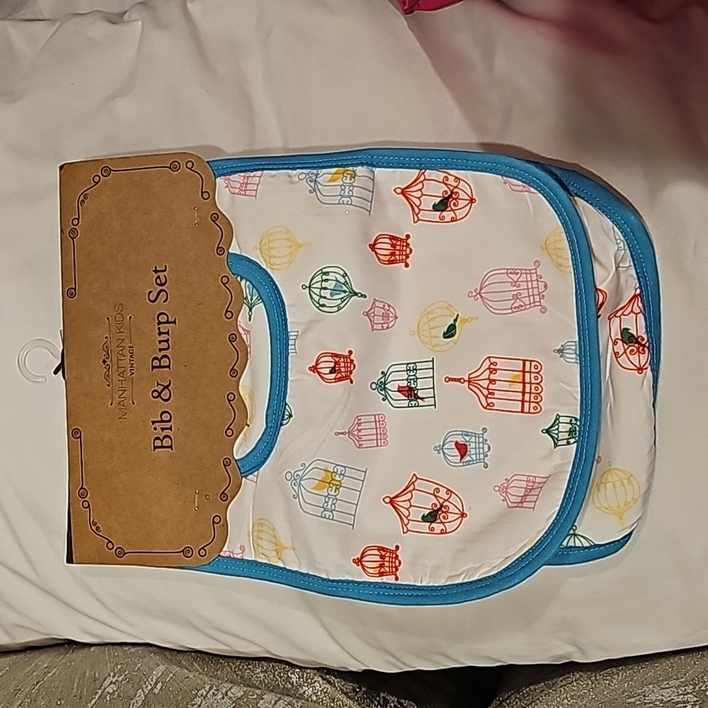 Bib and Burp Set